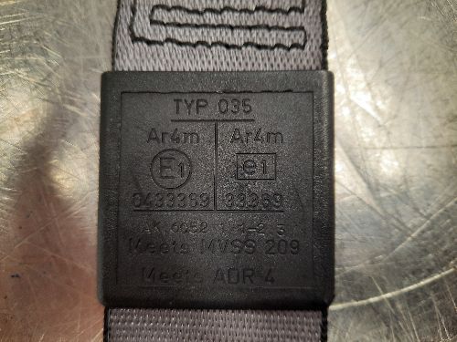 BMW E31 8 SERIES Right Or Left Rear Seat Belt