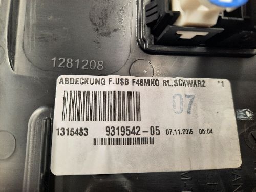 BMW USB Port & Centre Console Cover F48 F39 X1 X2