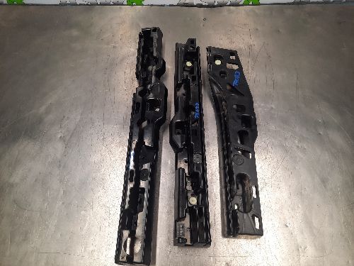 BMW Side Skirt Bracket Set N/S Passenger Left F90 G30 G31 5 SERIES