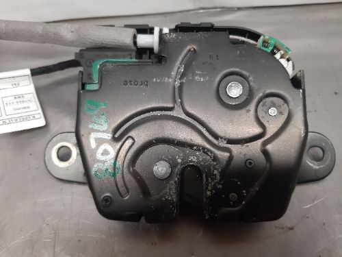 BMW F45 F46 2 SERIES Tailgate Catch / Soft Close Actuator