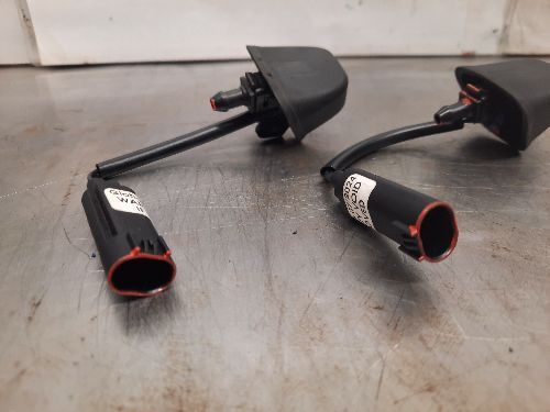 BMW Washer Jet Nozzle Pair E90 E91 E92 E93