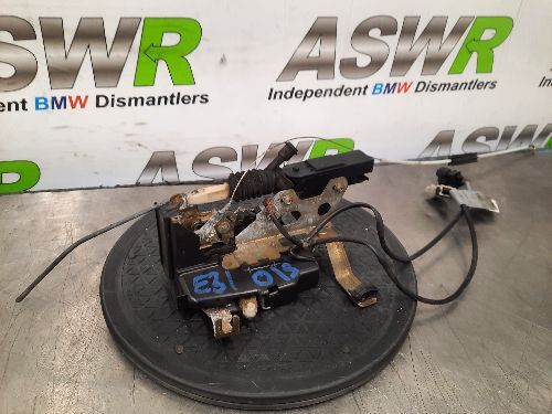 BMW E31 8 SERIES Door Catch Front O/S Drivers Side