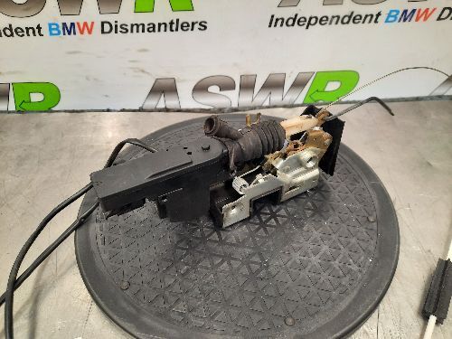 BMW E31 8 SERIES Door Catch Front O/S Drivers Side