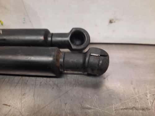 BMW Bonnet Struts Pair E90 E92 E93 3 SERIES