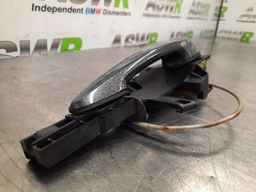 BMW E87 1 SERIES 5dr O/S Drivers Side Rear Door Handle & Carrier