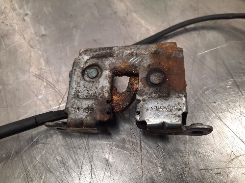 BMW Bonnet Locks Pair E70 F15 X5 E71 F16 X6
