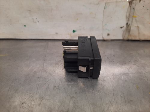 BMW Child Safety Switch E36 3 SERIES