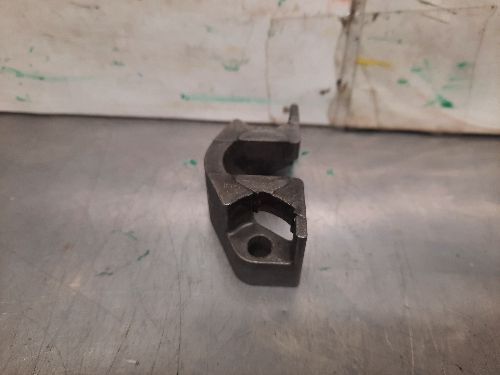 BMW Fuel Injector Clamp Flange M57N2 Diesel E90 E60 E65 E70