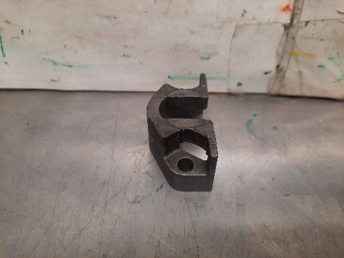 BMW Fuel Injector Clamp Flange M57N2 Diesel E90 E60 E65 E70