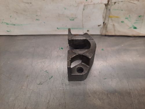 BMW Fuel Injector Clamp Flange M57N2 Diesel E90 E60 E65 E70