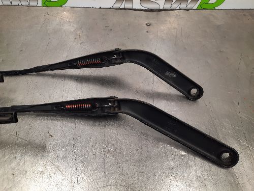 BMW Wiper Arms Pair E81 E82 E87 E88 1 SERIES
