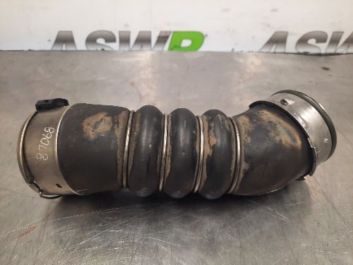 BMW Intercooler to Turbo Hose E70 E71 X5 X6 N57 Diesel 30d