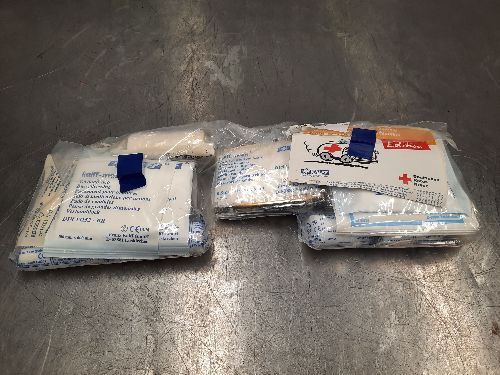 BMW E90 F30 E60 F10 3 5 6 7 SERIES First Aid Kit & Pouch