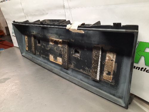 BMW E31 8 SERIES Rear Number Plate Holder Plinth