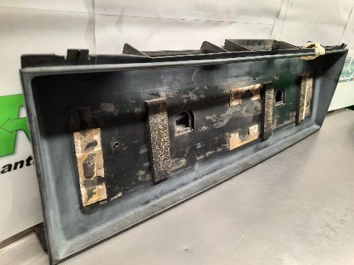 BMW E31 8 SERIES Rear Number Plate Holder Plinth