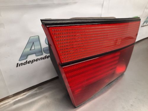 BMW E31 8 SERIES Light Inner Boot / Tailgate N/S Passenger Left