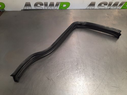 BMW Engine Bay Rubber Seals E31 8 SERIES