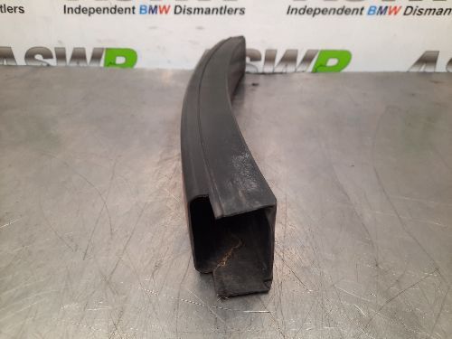 BMW E31 8 SERIES Front Bumper Centre Air Duct