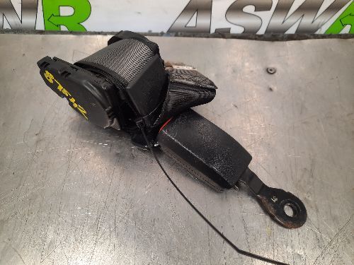 BMW Rear Seat Belt Right OR Left E31 8 SERIES 850Ci