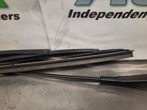 BMW E31 8 SERIES Wiper Arm N/S Passenger Left