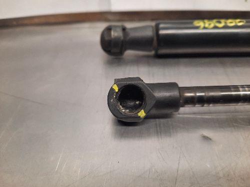BMW Bonnet Struts Pair E81 E82 E87 E88 1 SERIES