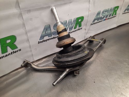 BMW 1 3 SERIES Manual Gear Shifting Selector E88 E90 N47 Diesel