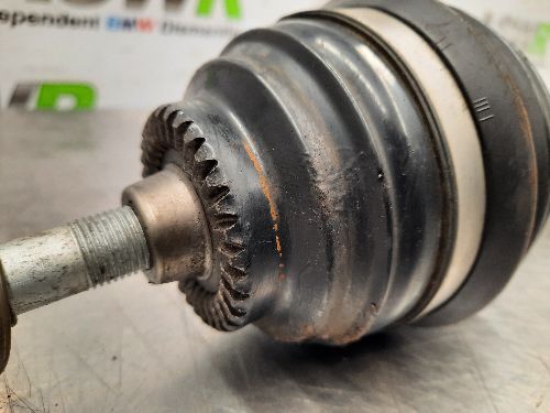 BMW E84 X1 XDrive Driveshaft Front L=876mm O/S Drivers Right