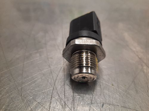BMW Fuel Pressure Sensor Diesel E88 F30 F10 3 4 5 SERIES
