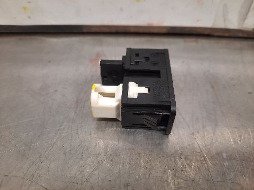 BMW F Generation USB AUX-IN socket