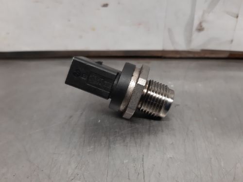 BMW Fuel Pressure Sensor Diesel E88 F30 F10 3 4 5 SERIES