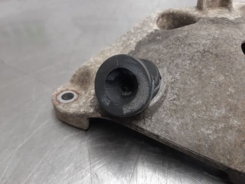 BMW Engine Mount Bracket N/S Passenger Side F30 F32 3 4 SERIES N57