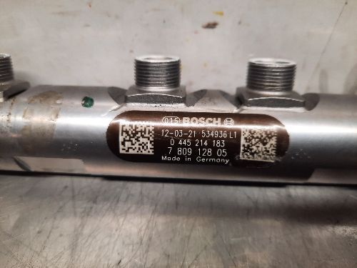 BMW Fuel Injector Rail DIESEL N47N E90 E91 E92 E93 3 SERIES