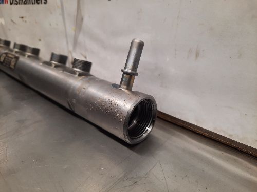 BMW Fuel Injector Rail DIESEL N47N E90 E91 E92 E93 3 SERIES