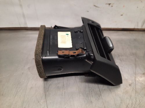 BMW Dashboard Air Vent N/S Passenger Side F25 X3 F26 X4