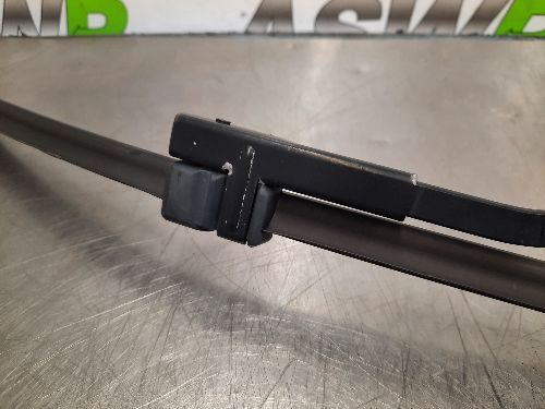 BMW F25 X3 F26 X4 Front Wiper Arms Pair
