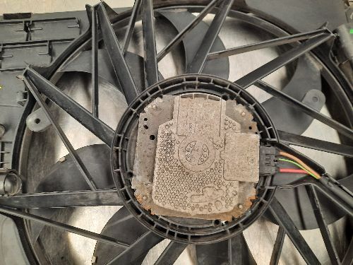 BMW Radiator Cooling Fan 400W F25 F26 X3 X4