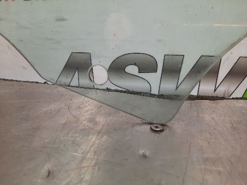 BMW F25 X3 Door Window Glass Front N/S Passenger Side