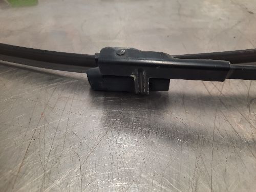 BMW F25 X3 F26 X4 Front Wiper Arms Pair