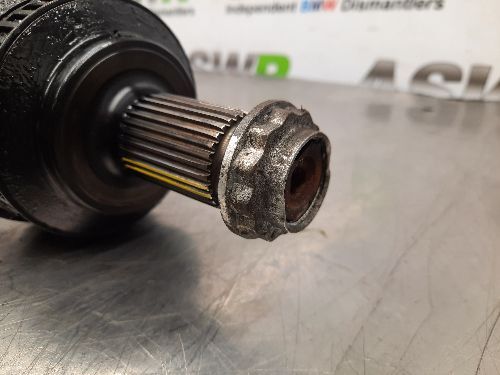 BMW E31 8 SERIES Rear Driveshaft (Not Handed)
