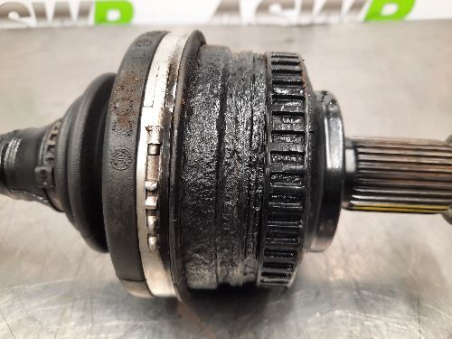 BMW E31 8 SERIES Rear Driveshaft (Not Handed)