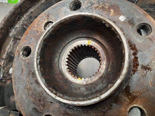BMW E31 8 SERIES Hub Wheel Rear O/S Drivers Right
