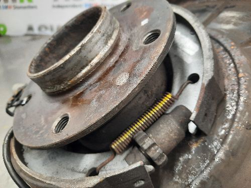 BMW E31 8 SERIES Hub Wheel Rear O/S Drivers Right