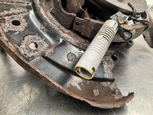 BMW E31 8 SERIES Hub Wheel Rear O/S Drivers Right