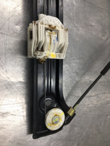 BMW E70 X5 Window Regulator Front O/S Drivers Right
