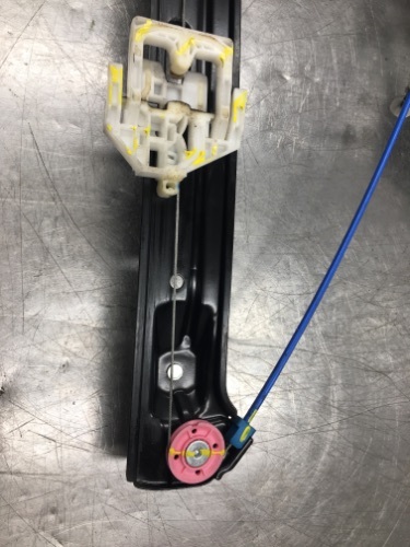 BMW F48 X1 Window Regulator Front O/S Drivers Right